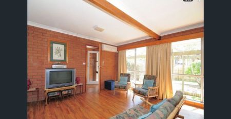 3 bedroom double garage - Photo 2