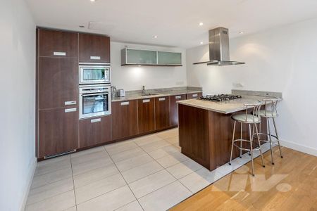 2 bedroom apartment to rent - Photo 4