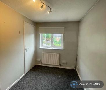 2 bedroom end of terrace house to rent - Photo 4