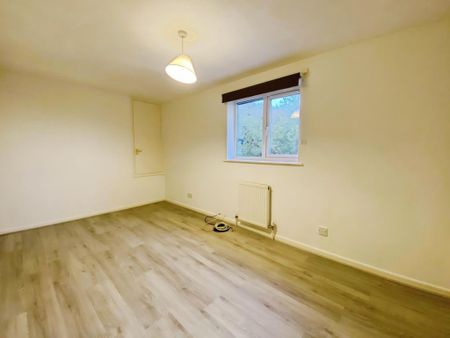 2 bedroom semi-detached house to rent - Photo 5