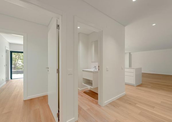 2 Bedroom Apartment with garden, Miraflores, Oeiras