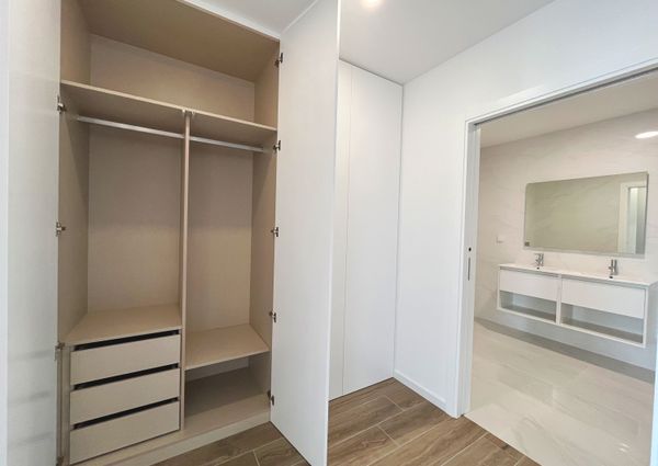 2 bedroom flat as new for rent in Aradas!
