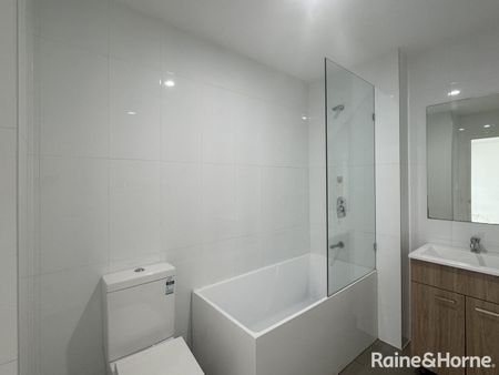 Convenient Location - Photo 4