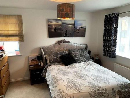 Rutherford Place, Haverhill, CB9 - Photo 3