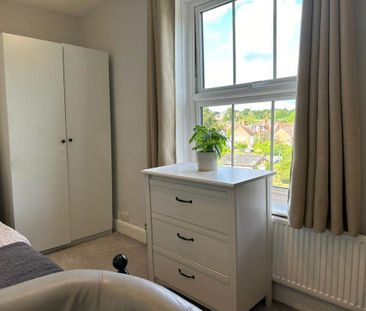 1 bedroom in a house share to rent - Photo 1