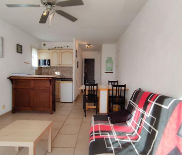 Location Appartement 2 pièces Meublé 31m² LE LAVANDOU 83980 - Photo 1