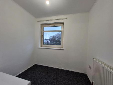 3 bedroom end of terrace house to rent - Photo 5