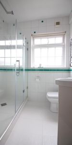 Riverview Gardens, Twickenham - Photo 4