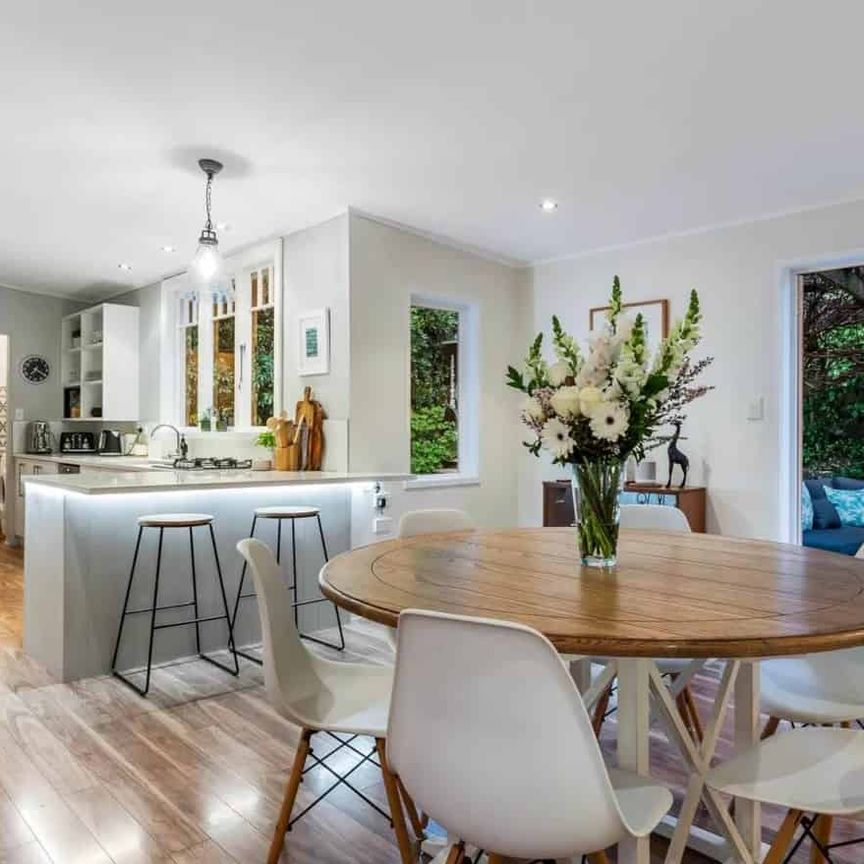 Large Family Home In Manly - Photo 1