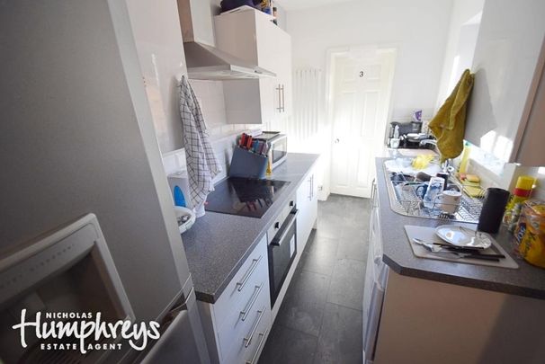 6 bedroom terraced house to rent - Photo 1