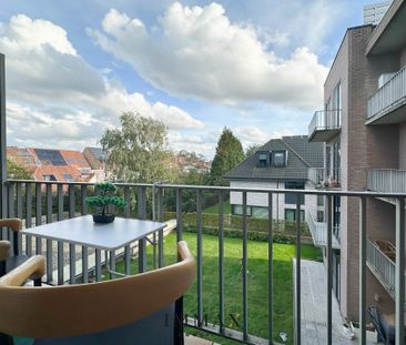 Appartement met 2 slaapkamers en parking op centrale ligging - Foto 2