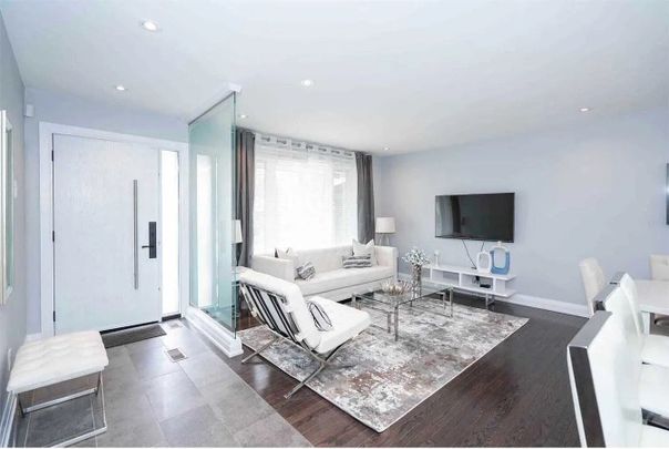 For Lease - 2 Groveland Crescent, Toronto, Ontario - Photo 1