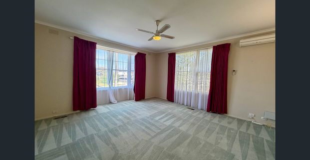 The perfect three bedroom home. - Photo 1