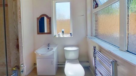 5 bedroom terraced house to rent - Photo 3