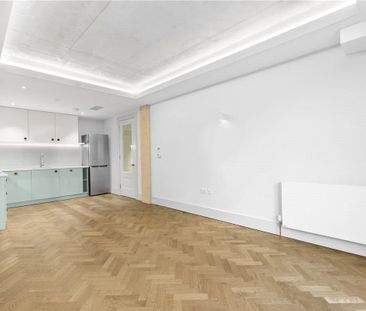 A super first floor (with lift) one bedroom flat with balcony locat... - Photo 2