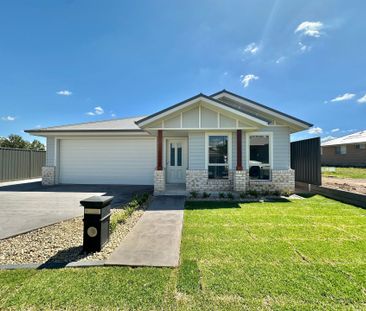 Contemporary Family Haven with Premium Finishes in Gilead - Photo 1