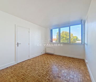 Location Appartement 2 pièces 46m² NANTERRE 92000 - Photo 3