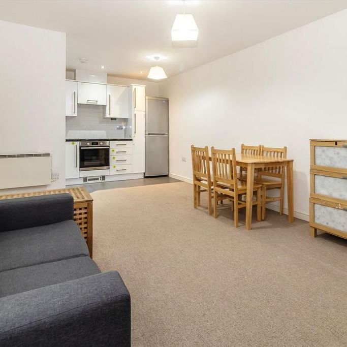 1 bedroom flat to rent - Photo 1