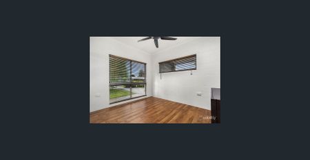 Beautifully Presented 3-Bedroom Home with Shed & Solar - Photo 3