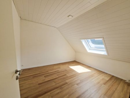 Charmant appartement mansardé de 2,5 pièces - Photo 4