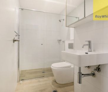 NORTH-FACING TWO BEDROOM APARTMENT IN THE HEART OF PARRAMATTA CBD -... - Photo 6