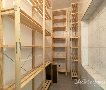 Pronájem bytu 2+kk 53 m2 - Fotografie 3