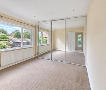 3 bedroom semi-detached house to rent - Photo 4