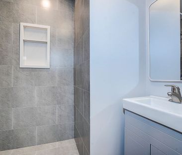 For Lease - 252 Annette Street Unit# 4, Toronto, Ontario - Photo 6