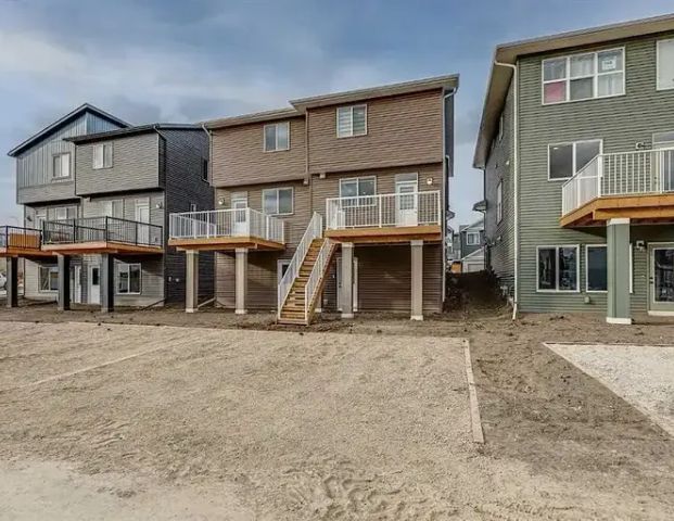 I bedroom baseemnt | 152 Edith Place North West, Calgary - Photo 1