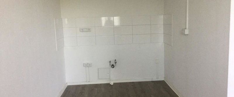 Schöne 4 Zimmerwohnung mit Balkon! - Foto 1