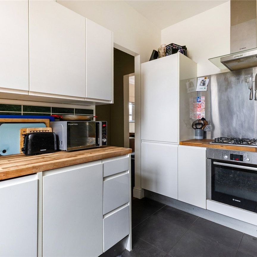 St. Margarets Road, St Margarets, Twickenham, TW1 flat to rent - Photo 1