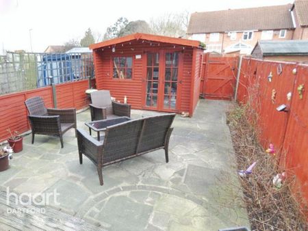 3 bedroom terraced house to rent - Photo 4