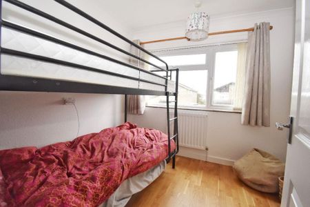 3 bedroom detached house to rent - Photo 5