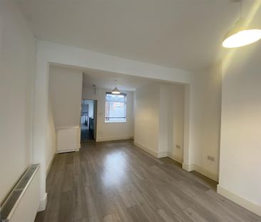 Price Street, Birkenhead - Photo 4