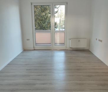 Alles Neu! 3 Raumwohnung mit Balkon ab 01.10.2024 ! - Foto 6