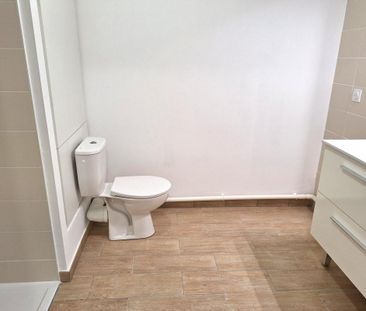 Location Appartement 2 pièces 43m² TALENCE 33400 - Photo 2