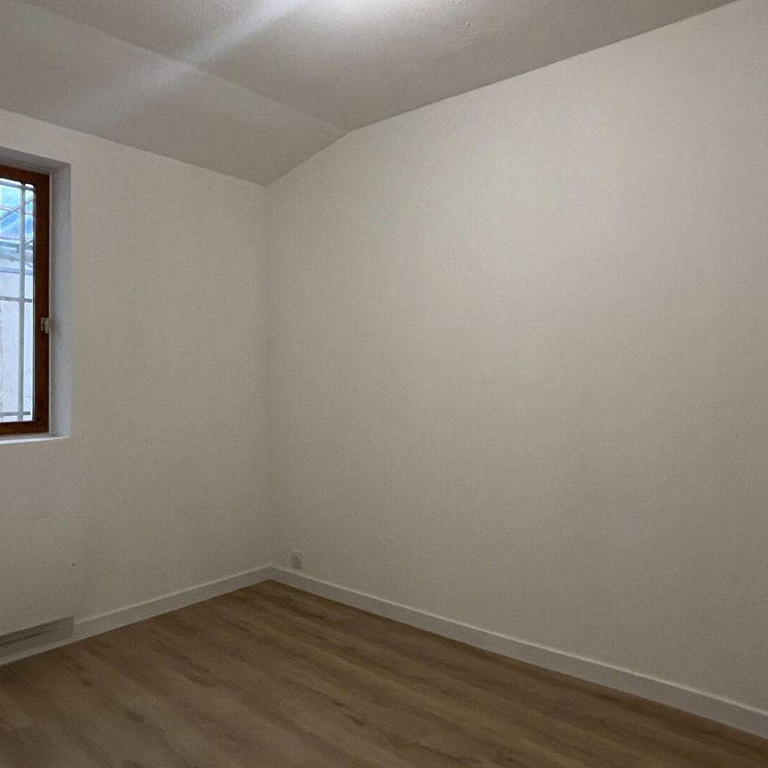 Location Appartement 3 pièces 45m² LEZOUX 63190 - Photo 1