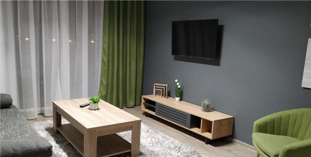 Spre inchiriere apartament 2 camere zona Titan - Photo 1