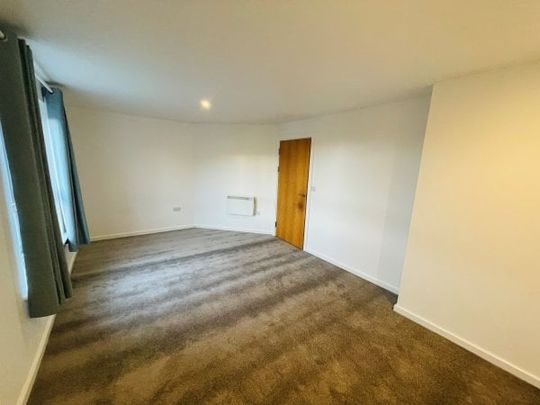 Cwrt Westfa, Llanelli, SA15 - Photo 1