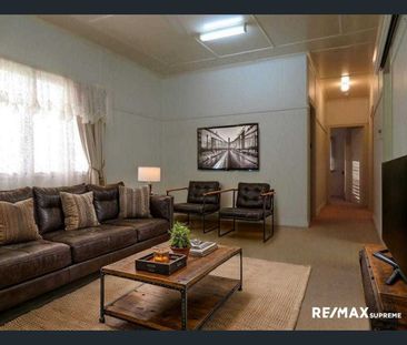 Spacious Home on 1,234m² with Outstanding Exposure - Photo 1