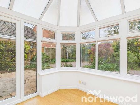 Frank Edinger Close, Kennington, Ashford, TN24 - Photo 4