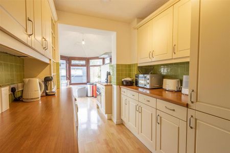 2 bedroom semi-detached house to rent - Photo 4