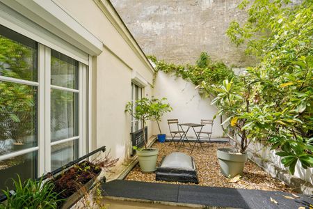 Location Appartement 2 pièces 40m² PARIS 8ème - Photo 5