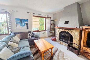 SPACIOUS VILLA FOR RENT FOR LONG TERM INCLUDING SUMMER