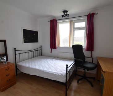 4 bedroom house to rent - Photo 3