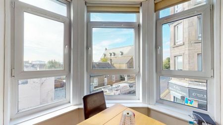 3 bedroom house of multiple occupation to rent - Photo 4