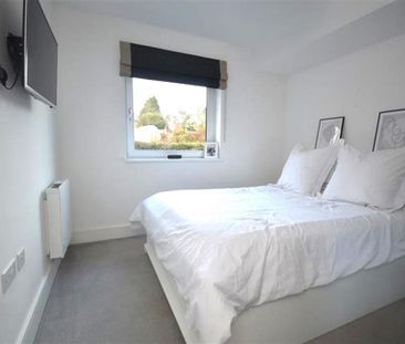 2 bedroom ground floor flat to rent - Photo 5