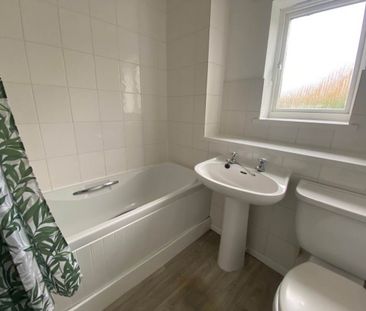 Locking Castle East, Weston-super-Mare, North Somerset - Photo 6