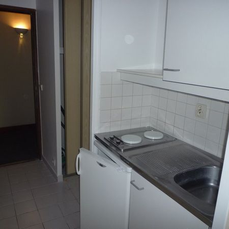 Location Appartement 1 pièce 21m² - Photo 4
