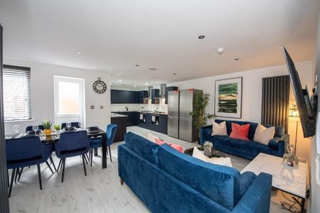 6 bedroom house to rent - Photo 2